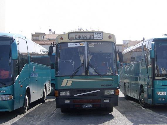 'Crete KTEL buses' - La Canée